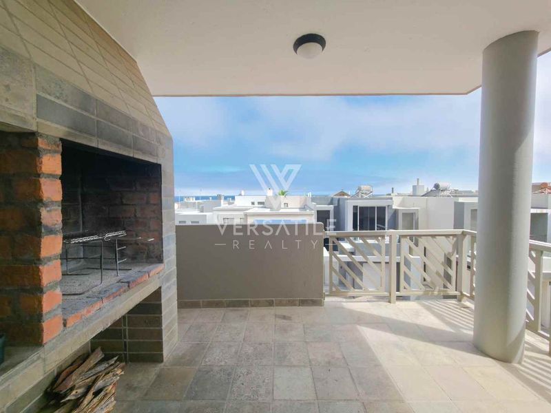 Coastal comfort with a view. - Photo 4