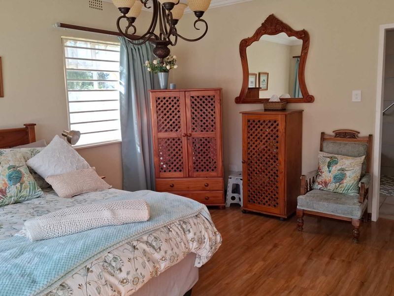 Beautiful Home for the Larger Family - Photo 6