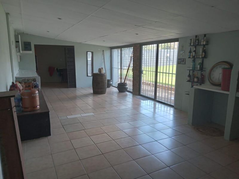 Kempton Park: 3-Bed Home with Solar / Prepaid & Separate Flatlet - Photo 10