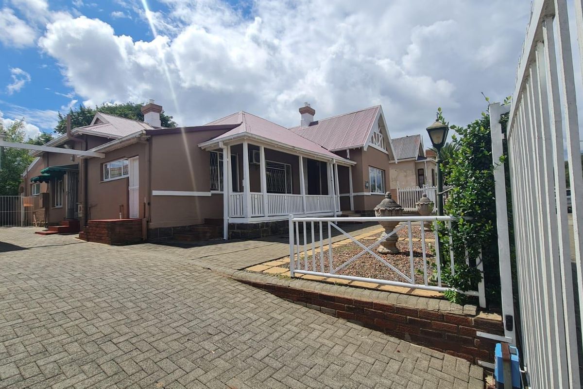 Exceptional Office Space with Income-Generating Flatlet – A Rare Opportunity! EXCLUDES VAT - Photo 2