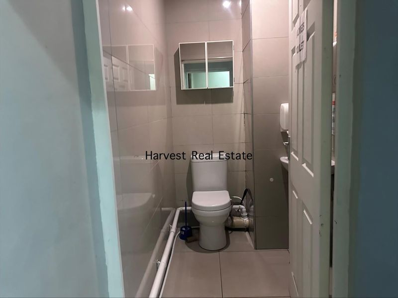 Office For Rent Windhoek West - Photo 8