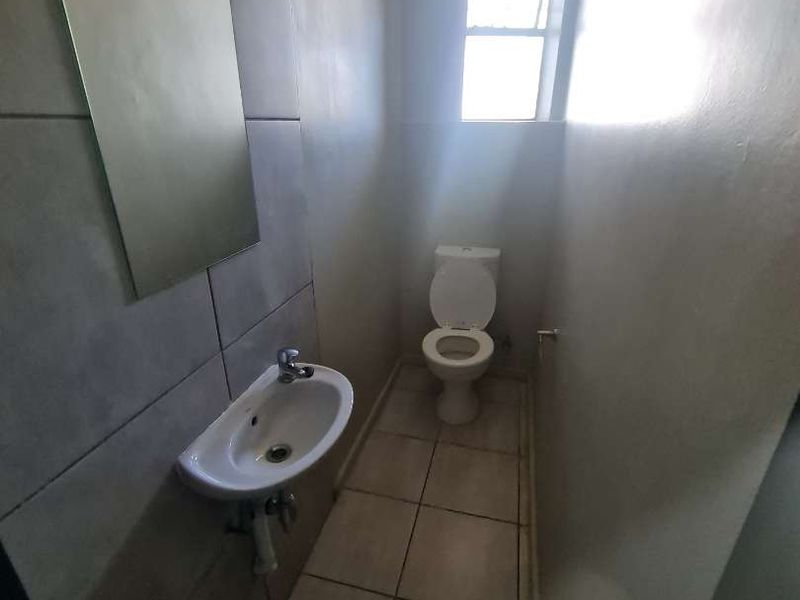 Lantana, Bachelor to rent - Photo 8