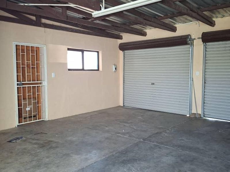 FOR SALE: 3 bedrooms house for sale in Okahandja,Vedderstal, Selling price N$1250,000 cost excluded, Erf size  640 m2 - Photo 6