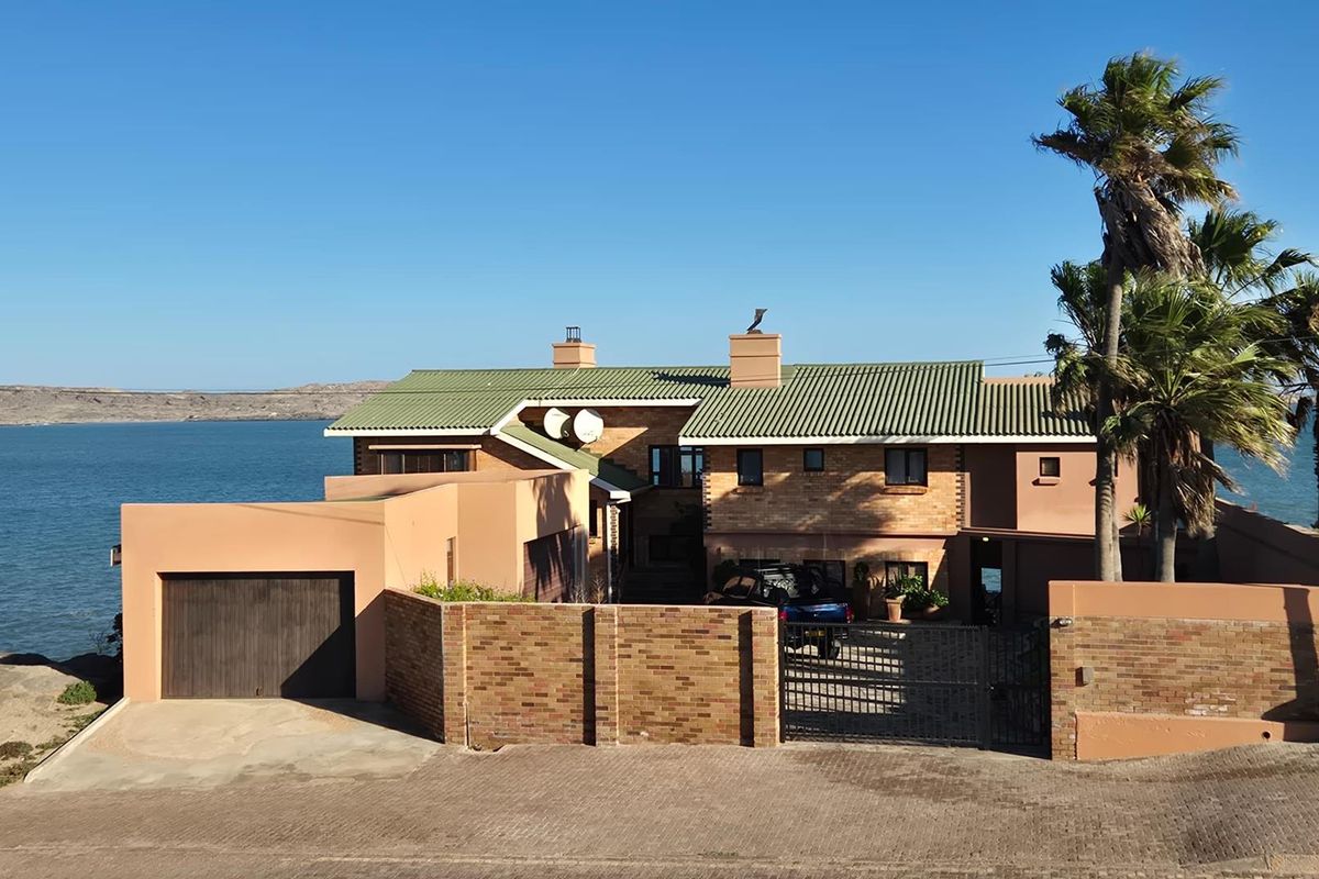 WATERFRONT PROPERTY FOR SALE | SHARK ISLAND, LÜDERITZ - Photo 2