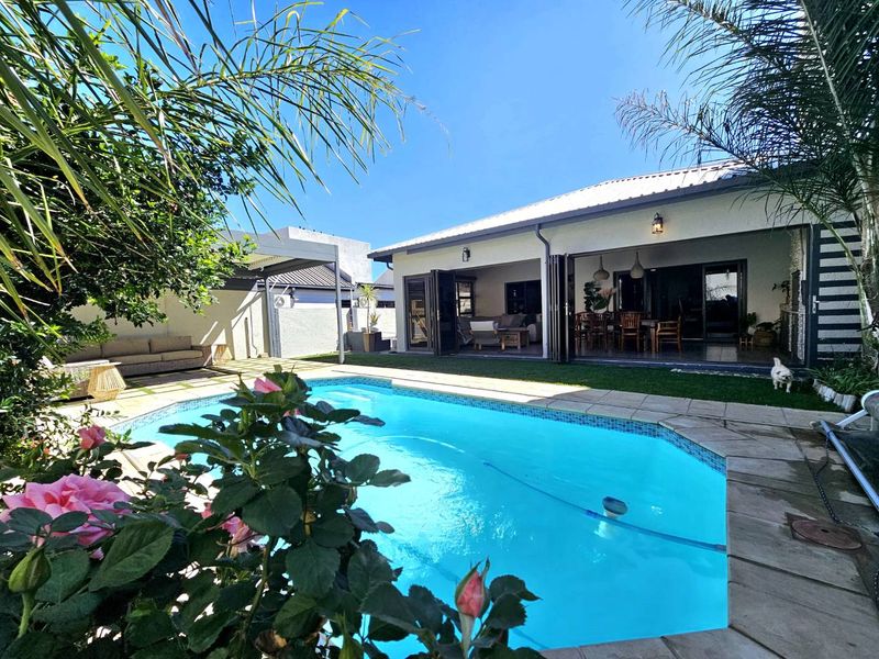 Immaculate 4-Bed Home with Pool & Office, Move-In Ready - Photo 2