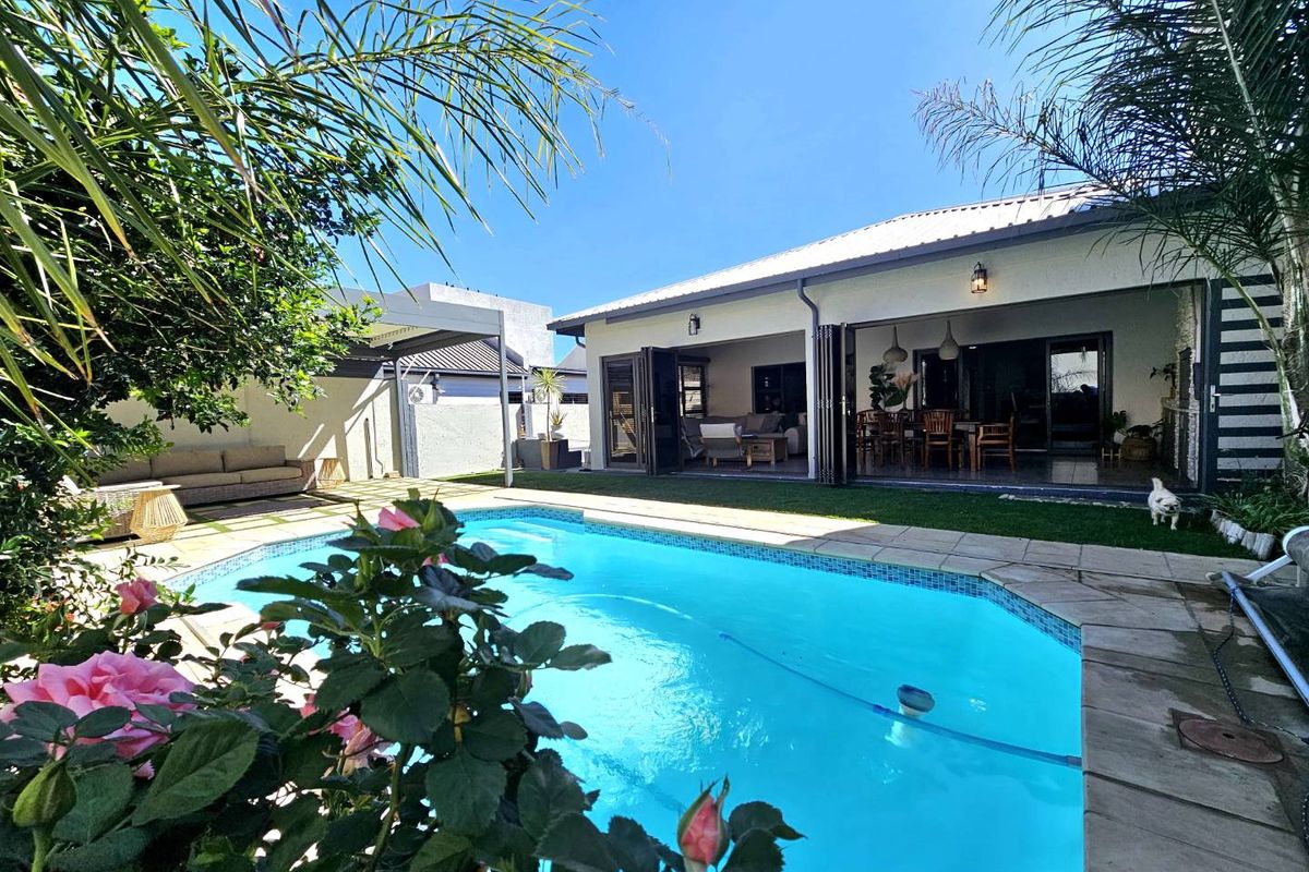 Immaculate 4-Bed Home with Pool & Office, Move-In Ready - Photo 2