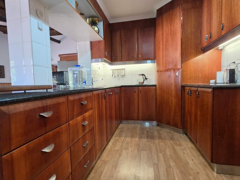 4 Bedroom House for sale in Verwoerdpark Alberton - Photo 8