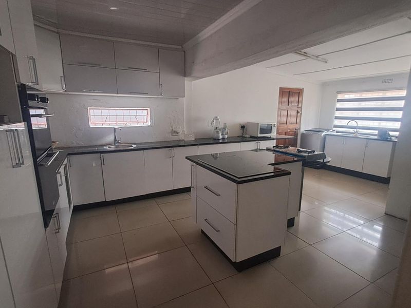 3 Bedroom For Sale In Estera Germiston - Photo 3