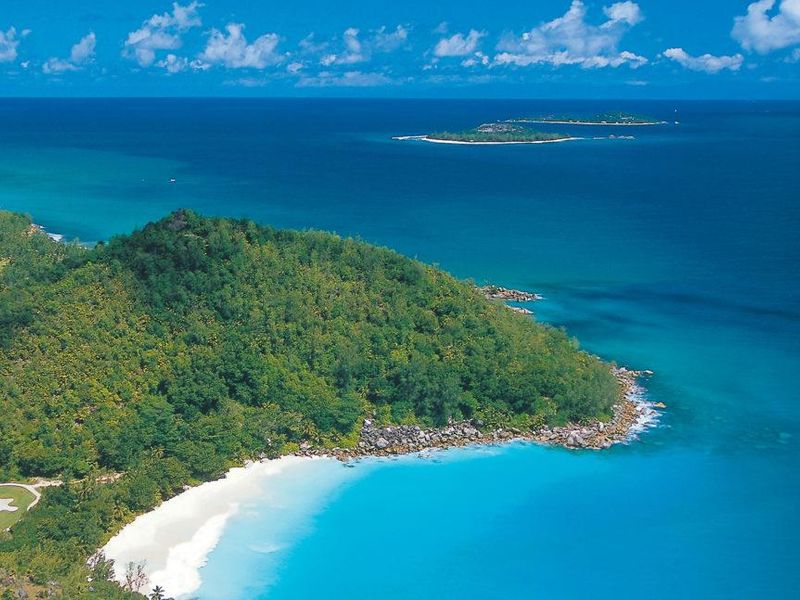 EXCLUSIVE PRIVATE ISLAND SALE - Photo 9
