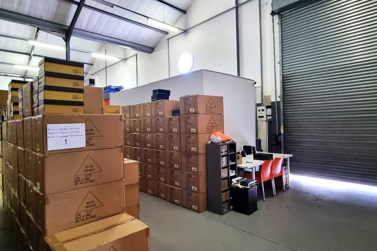 Double Volume Warehouse with Offices - Photo 3