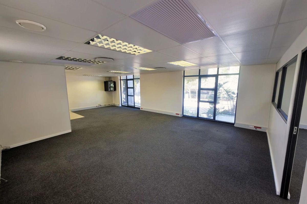 Ground Floor Office with Dual Access | The Quays, Century City - Photo 3