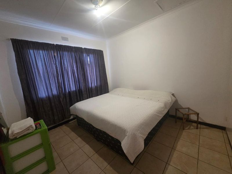 Spacious 2-Bedroom Apartment in Prime Horizon View Location - Photo 8