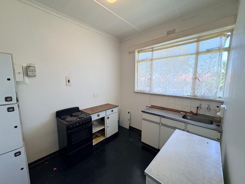 Neat and Practical First‐Floor Apartment in Bellavista - Photo 4