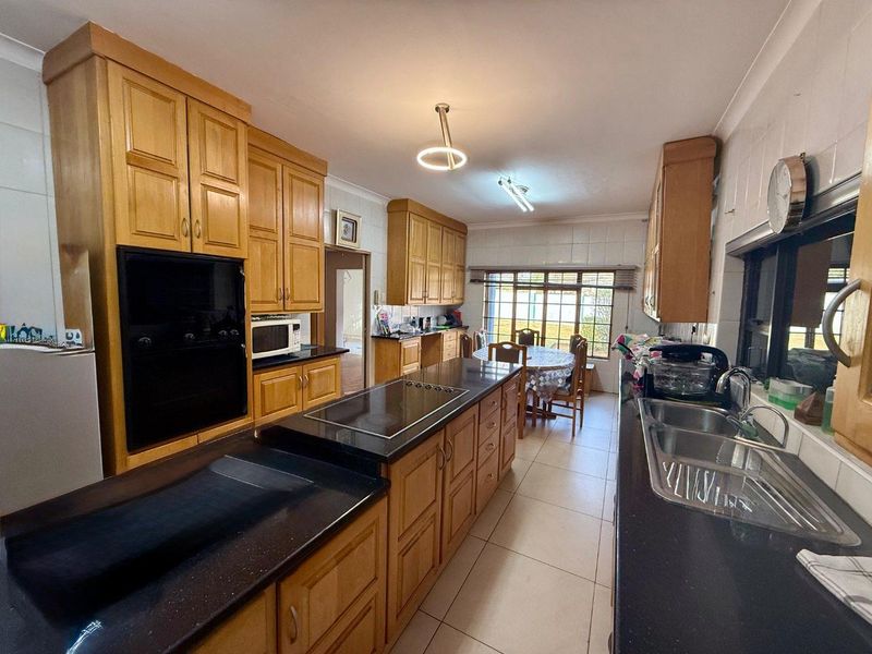 4 bedroom House for sale In vryheid - Photo 9