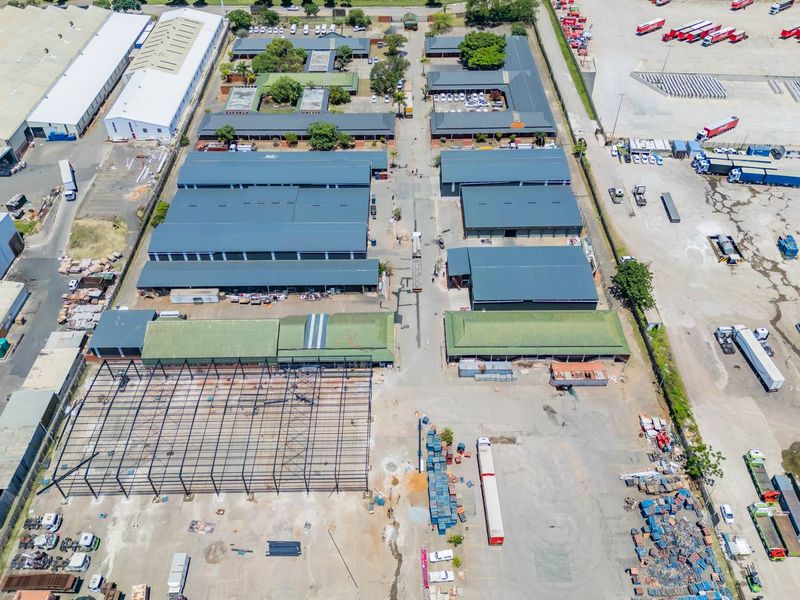 Industrial Campus for Sale - Phoenix | Controlled Access + Hardstand - Photo 2