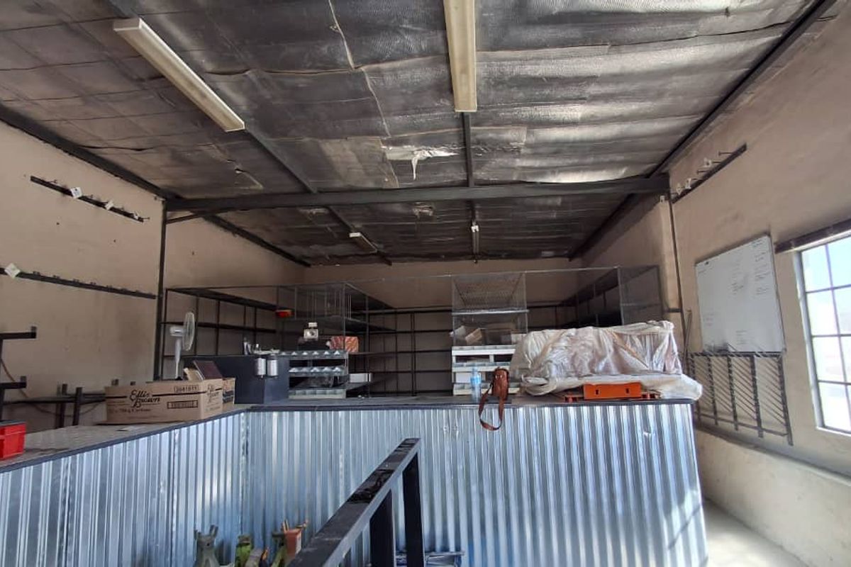 Prime Industrial Plot for Sale: Exceptional Features and Strategic Location - Photo 5