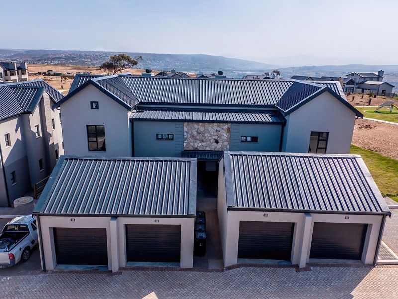 Discover your peaceful retreat at Hartland estate - Photo 3