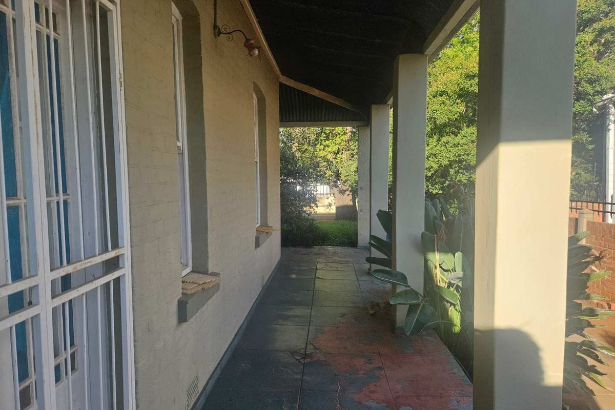 Bargain for  Investors ! - Photo 4