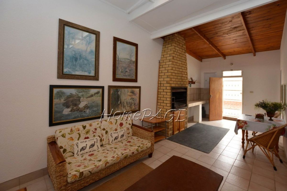 Ext 2 (North Dune), Henties Bay:  7 Bedr Home with AWESOME VIEWS - Photo 2