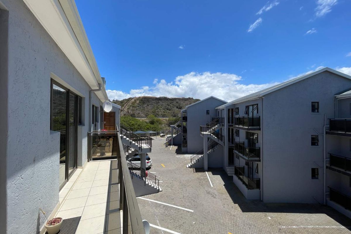 Perfect Investment Opportunity - Fully Furnished 1 Bedroom Apartment For Sale at Innikol, Hartenbos - Photo 4