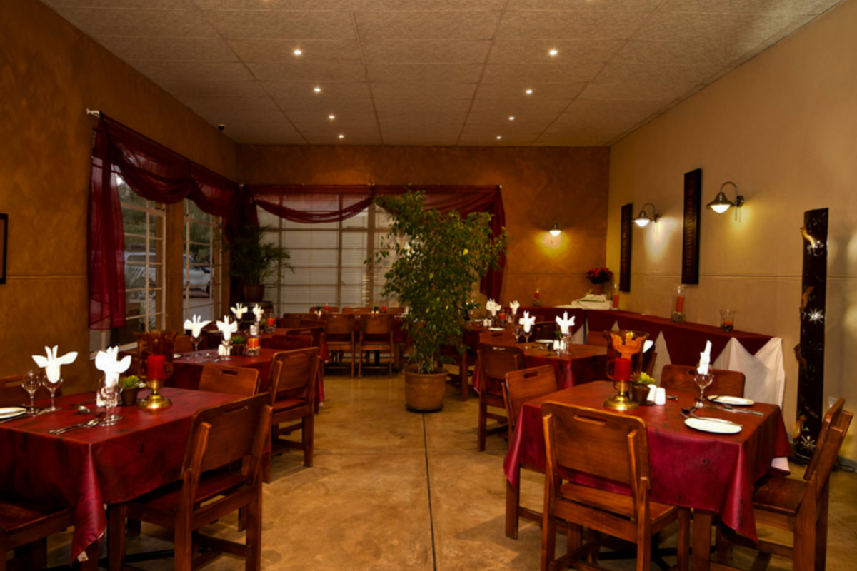 FOR SALE | BAHNHOF HOTEL AUS & SELF-CATERING UNITS - Photo 2