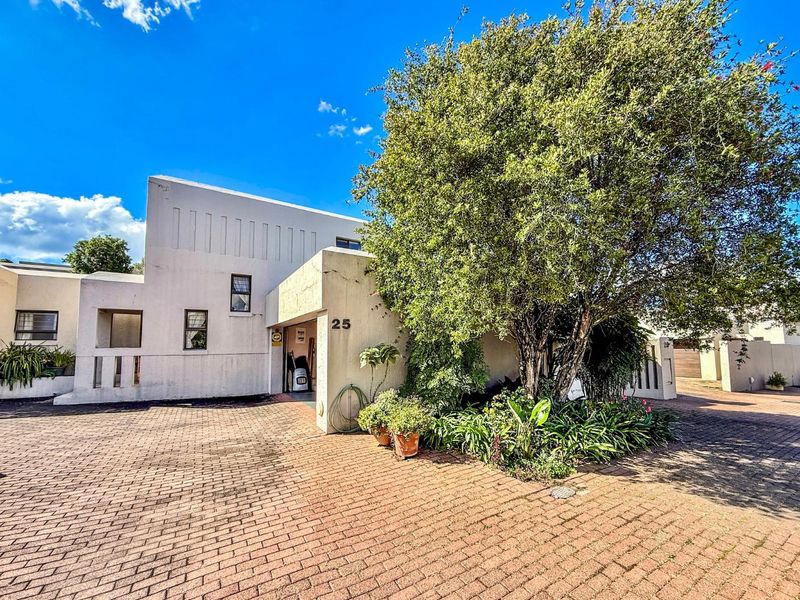 Prime Bryanston Gem Near St Stithians — Bring Your Vision - Photo 4