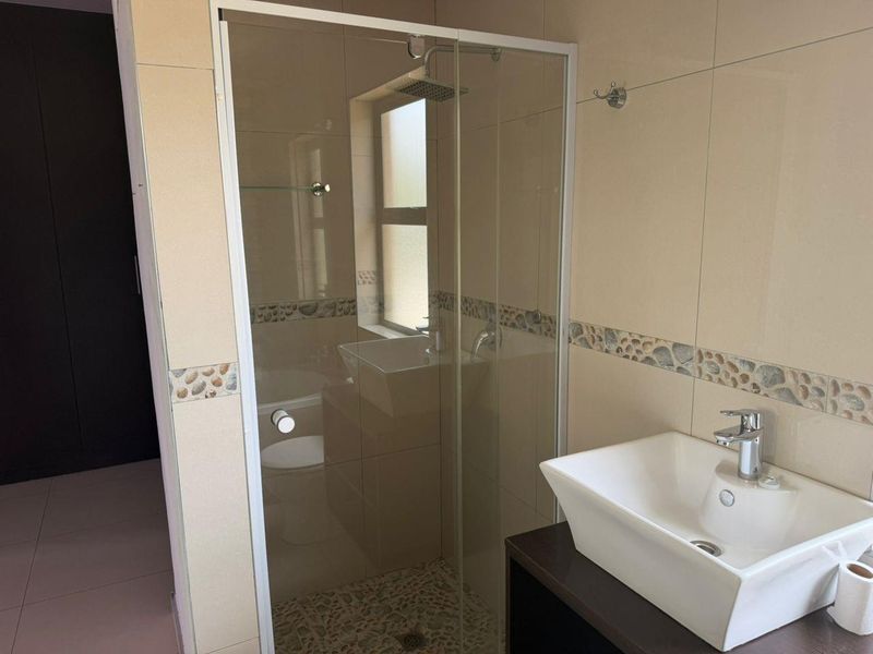 🏡 FREE-STANDING, 3-BEDROOM HOUSE TO RENT | Kleine Kuppe – Gamsa Street - Photo 10