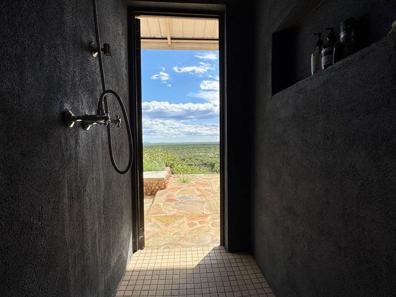 CLASSIC NAMIBIAN LODGE FOR SALE – OUTJO DISTRICT - Photo 9
