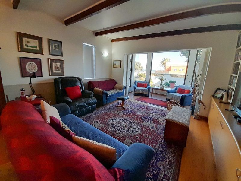 5 Bedroom House for Sale in Vineta - Photo 4