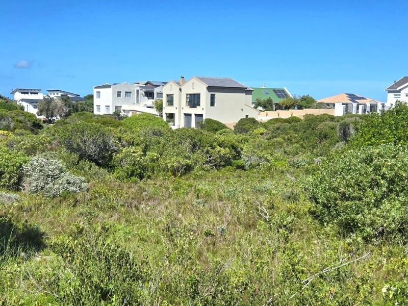 Plot-and-plan: Modern three-bedroom coastal home in Klipfonteyn I blending luxury, open-plan design, and nature’s tranquility. - Photo 3