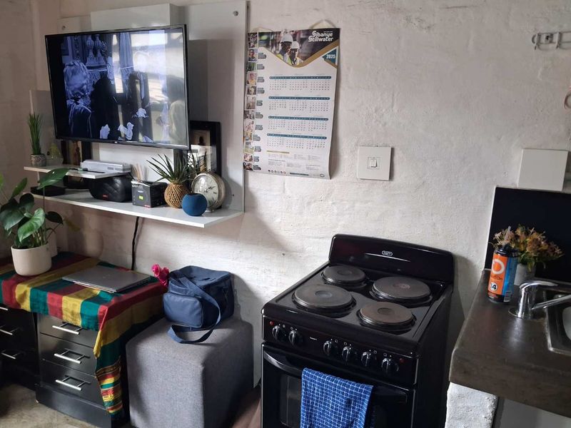 Studio Apartment for Sale at Craftmenship in Maboneng - Photo 4