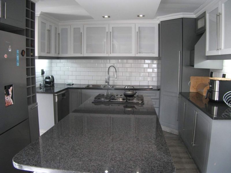 Across from Omni Square - Photo 2