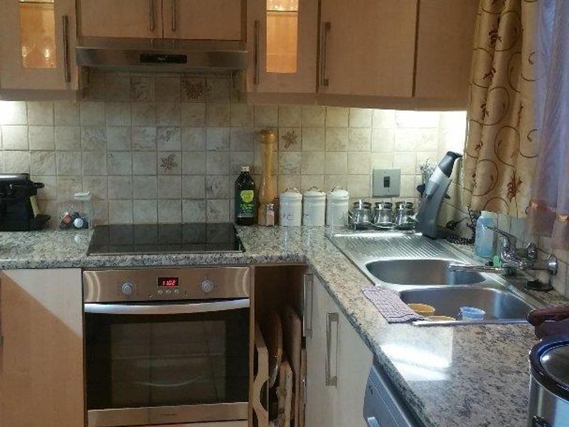 DUAL MANDATE  - SPACIOUS SIMPLEX IN SECURE COMPLEX, ELDORAIGNE - Photo 2