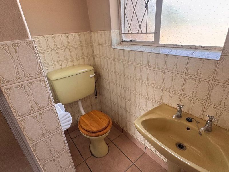 Prime Investment Property in South Ridge - Photo 6