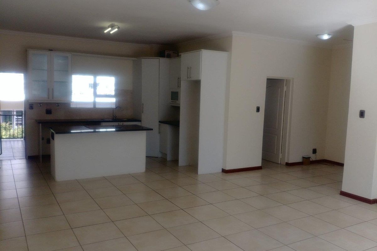 TREMENDOUS 2 BED 2 BATH APARTMENT IN THE BEAUTIFUL ARE OF PARKVIEW - Photo 5