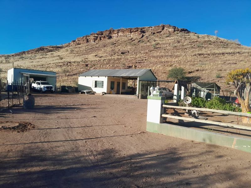 IDEAL LIVESTOCK / HUNTING FARM FOR SALE NEAR KEETMANSHOOP - NAMIBIA - Photo 10