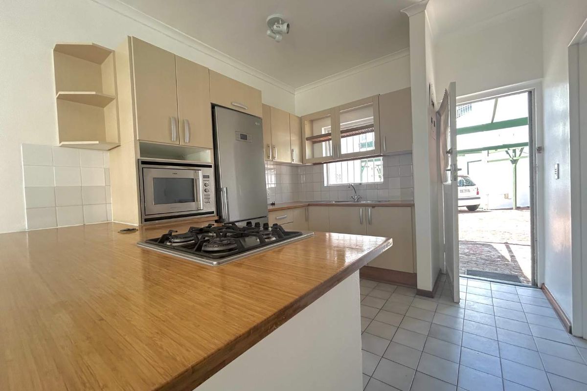 Charming 3-Bedroom Home with a lovely garden - Photo 5