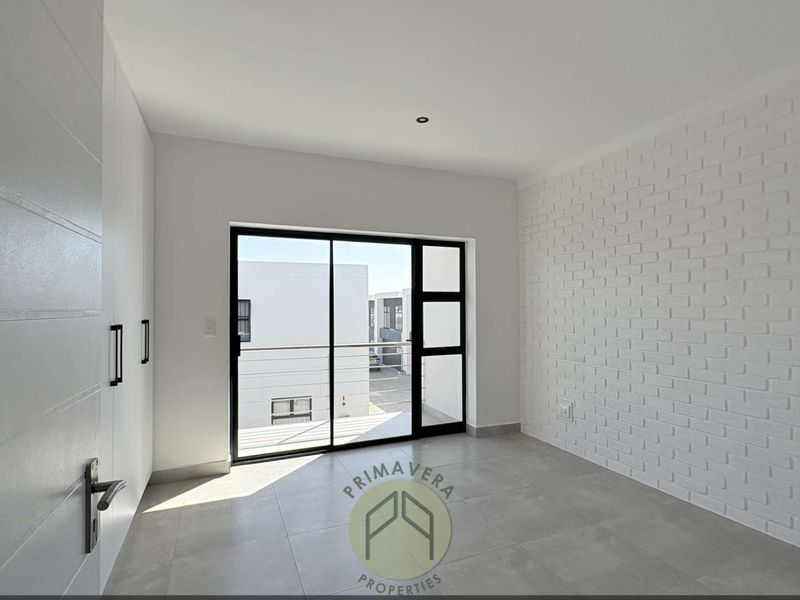 Brand New 3 Bedroom Double Storey Townhouse TO LET in Kramersdorf, Swakopmund - Photo 6