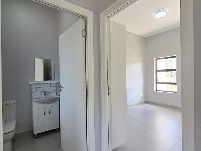 Hartland Retirement Village – Modern Lifestyle with Premier Healthcare Support - Photo 10