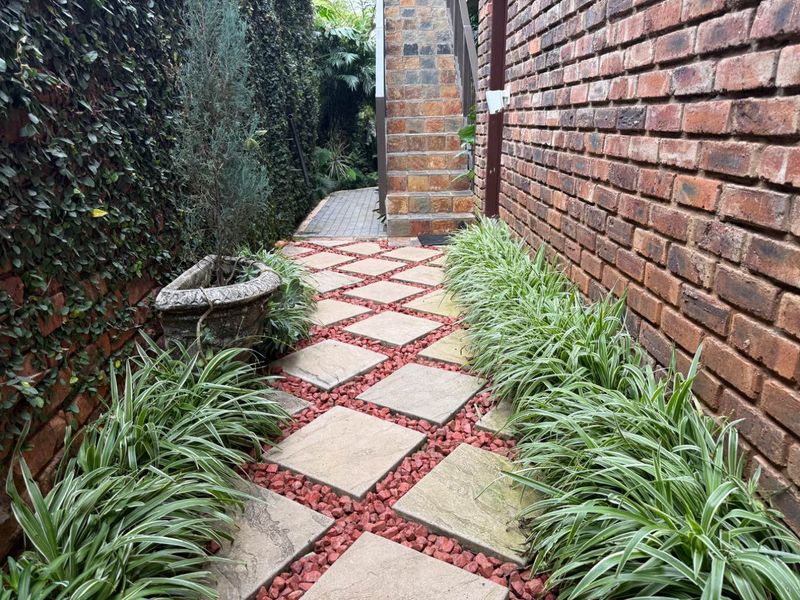 1 Bedroom lock up and go Apartment - Photo 3