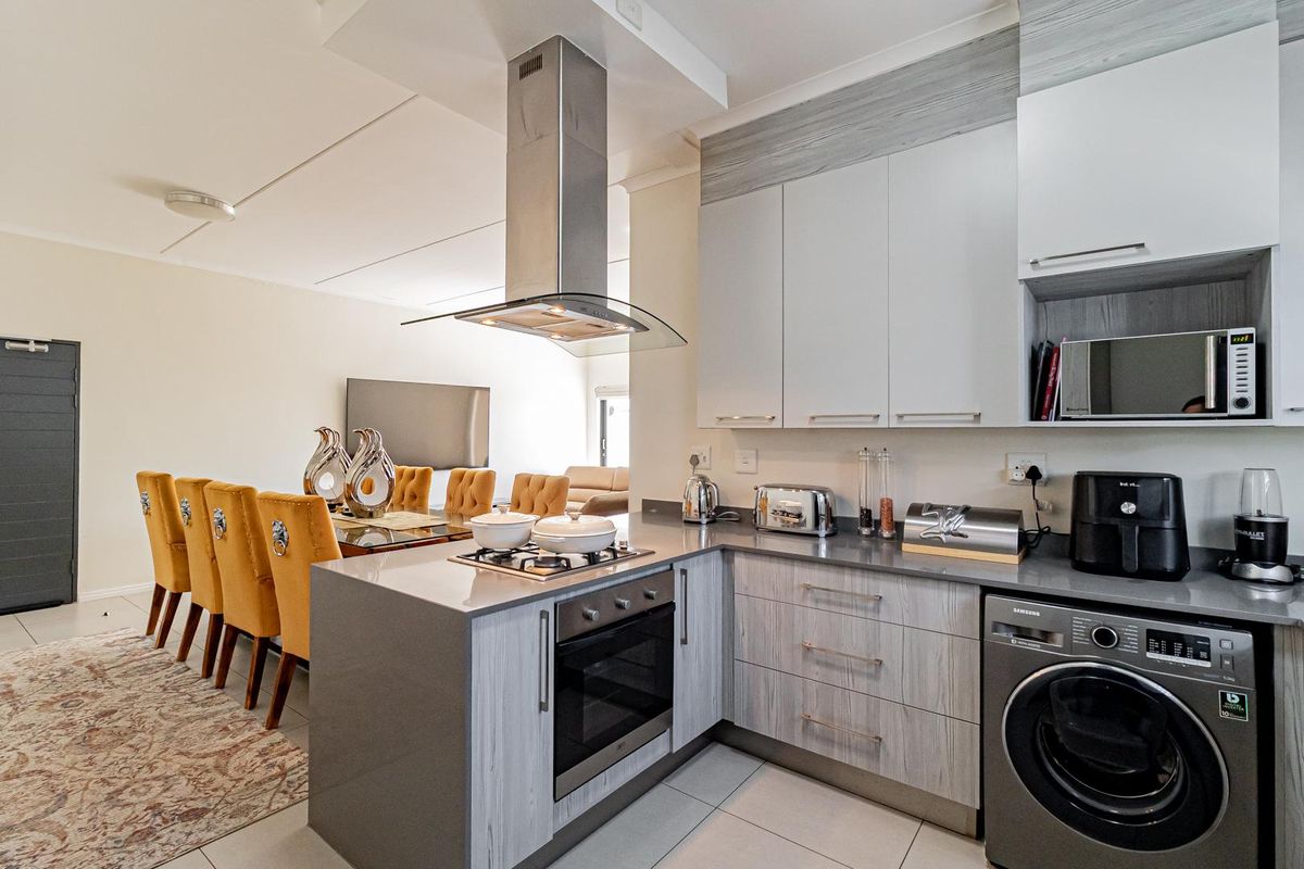 Modern 3 Bedroom Apartment for Sale in 92 on New, Carlswald | R1 800 000 - Photo 3