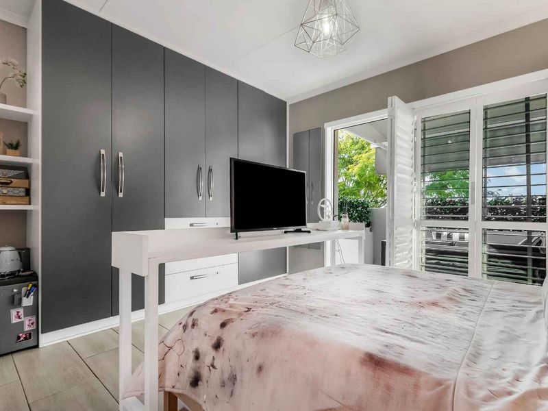 TURN THE KEY TO STYLISH DUPLEX LIVING, BOASTING MODERN DESIGN AND FLAWLESS PRESENTATION