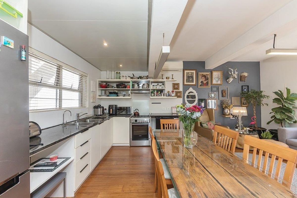 Xmas in July - Sunny Fresnaye Showstopper with Garage - Photo 4