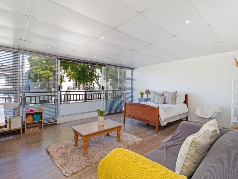 4 Bedroom Home in Arena North, Royal Ascot Estate - Photo 3