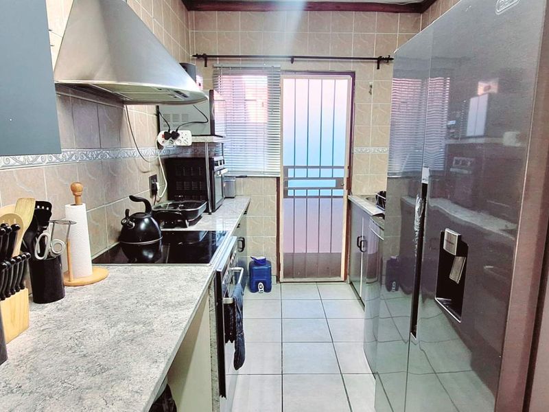 Safe & Secure Lock-up & Go Duplex - Photo 7