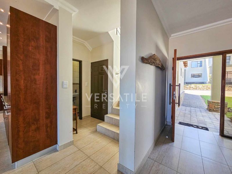 Townhouse for Sale - Photo 3