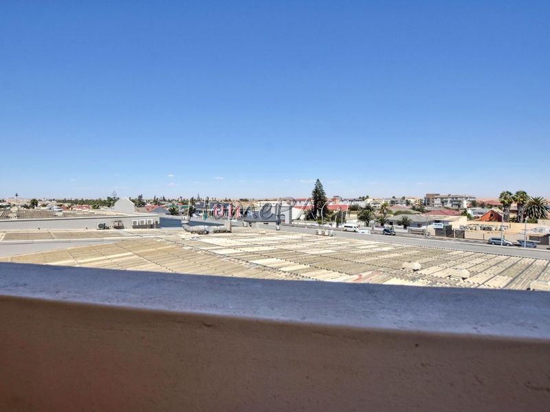 Central, Swakopmund:  3 Bedr Apartment in Toscana is for Sale - Photo 2