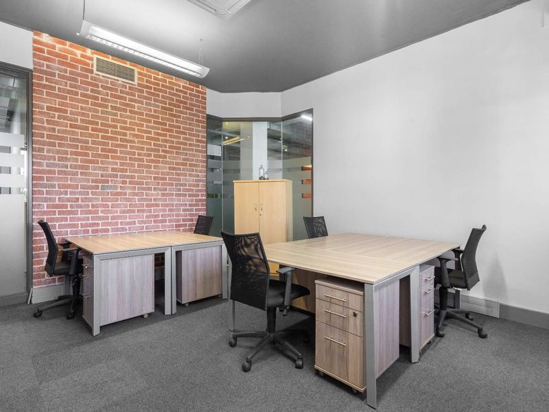 Discover many ways to work your way in Regus Eikestad Mall Stellenbosch - Photo 8