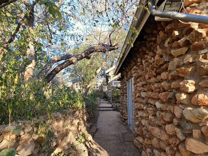 Exclusive to Century 21 Wildlife Properties, a place to call home. - Photo 6
