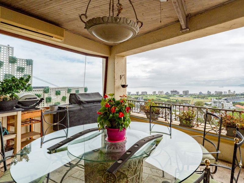 An Exceptional Green Point Residence with Rare Redevelopment Potential - Photo 6